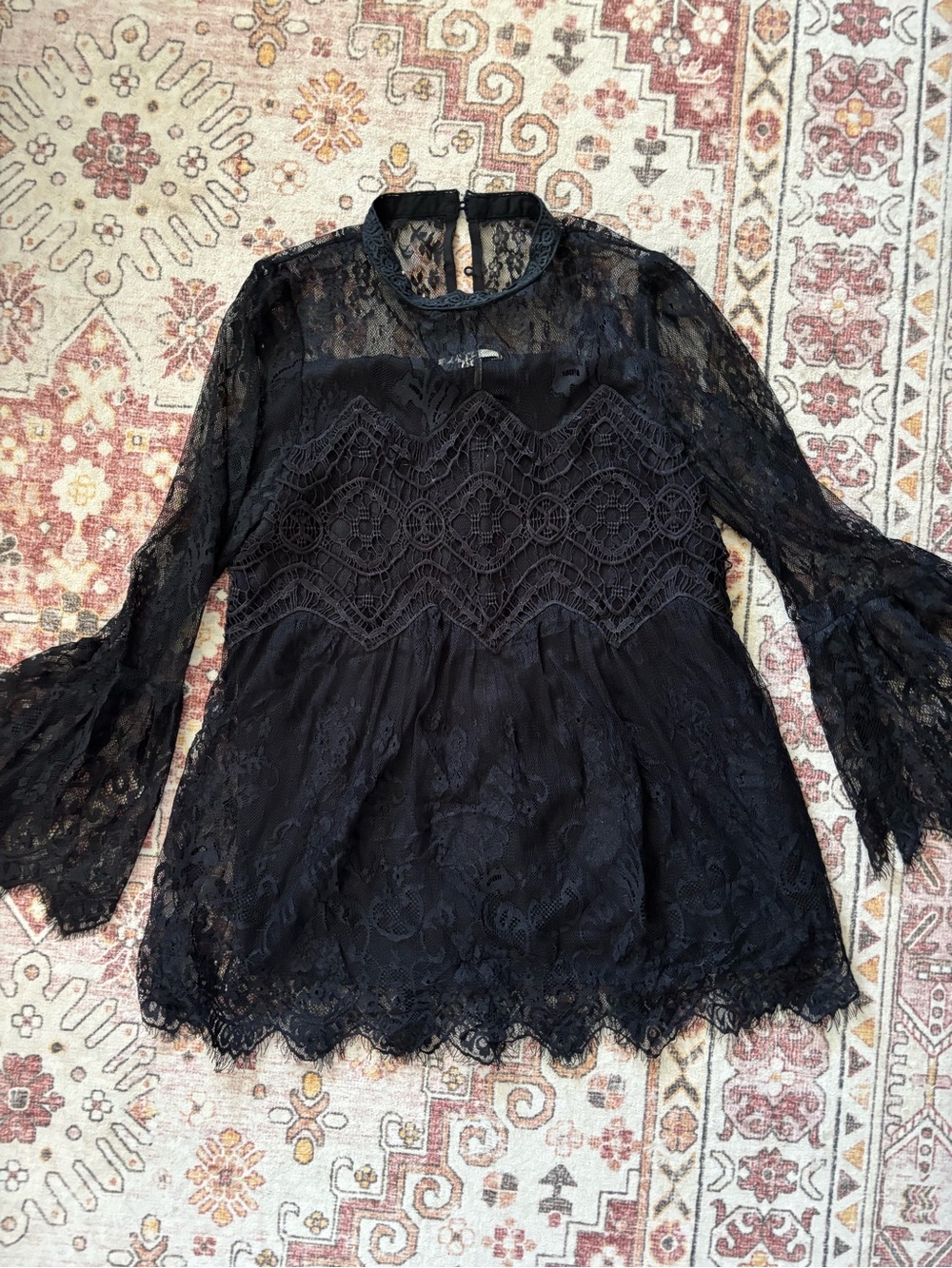 entro Black Lace Long-Sleeve Crochet Blouse